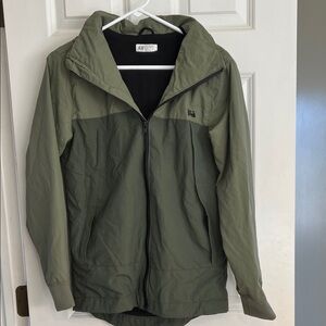H&M Two-Tone Green fleece-lined Windbreaker